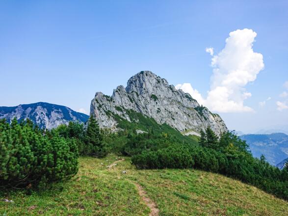 Zwischen der Rotwand und dem Soinsee liegen die Ruchenköpfe