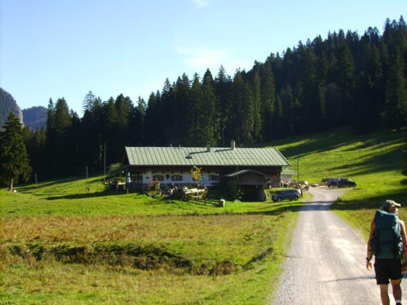 Auf dem Weg zur Schwarzentenn-Alm.