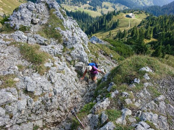 Die seilversicherte Rinne auf den Taubensteingipfel