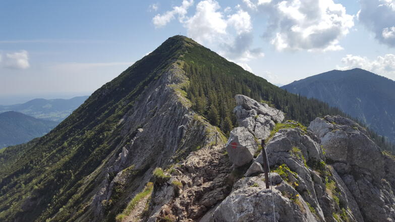 Blick über den Grat zum Brecherspitz