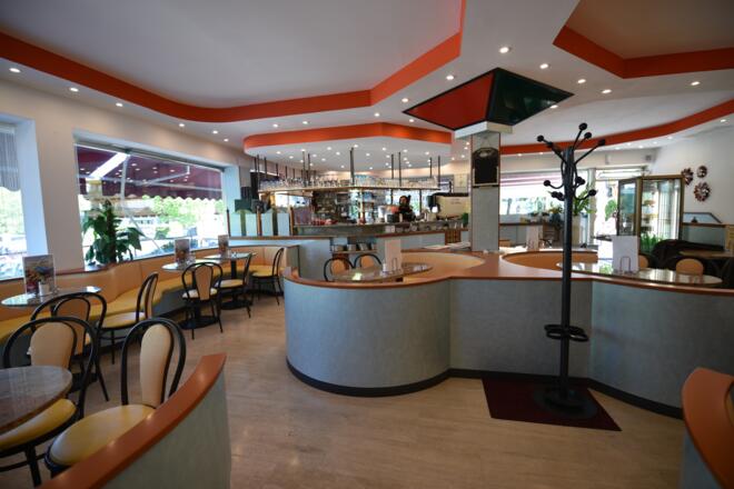 eiscafe_sanmarco_bw_7