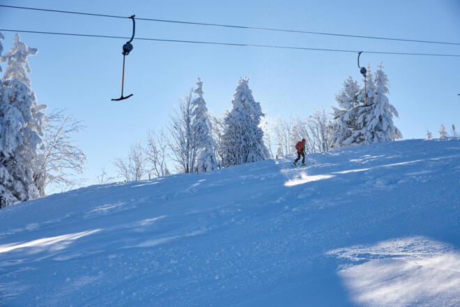 Skitour entlang der Piste