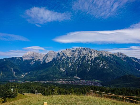 Prächtiges Panorama vom Hohen Kranzberg