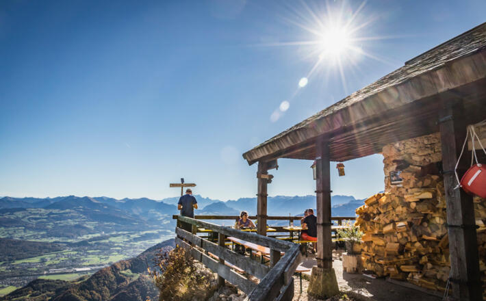 Kachelofen in der Gaststube der Schlegelmulde