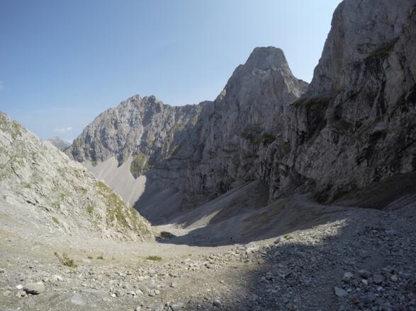 Im Dammkar mit Blick auf die Tiefkarspitze