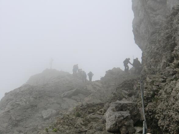 Kurz vor dem Gipfel der Westlichen Karwendelspitze