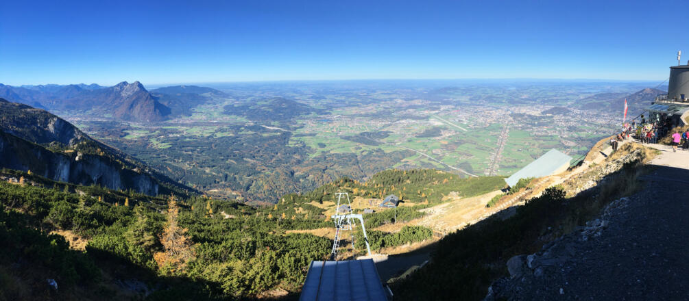 Blick zum Zeppezauerhaus