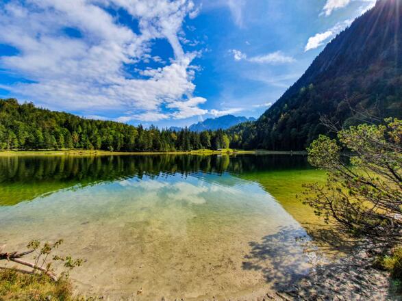 Am glasklaren Ferchensee
