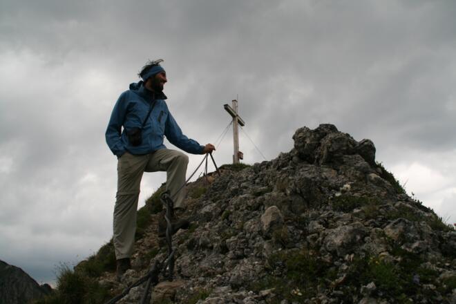 Den Brunnenkopf erreichen wir von der Schutzhütte in knapp 15 Minuten.