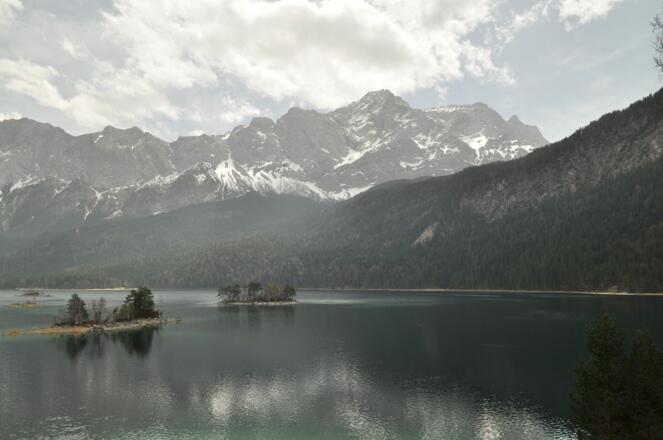Blick vom nordwestlichen Ende auf die Zugspitze