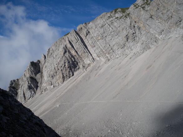 Karwendelkalk – oberhalb der Arzler Scharte