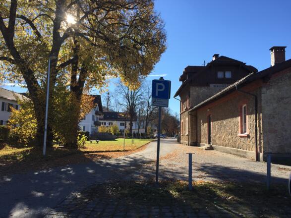 Parkplatz am Bahnhof Benediktbeuern