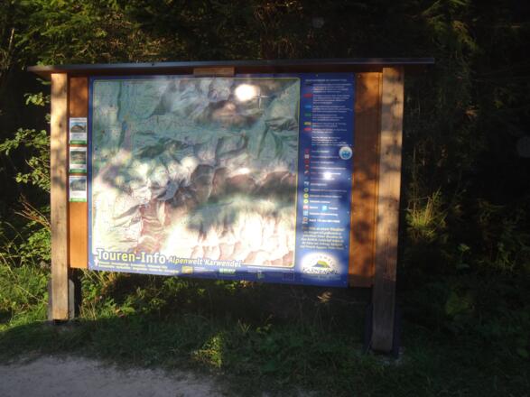 Wegbeschreibung an den Kasernen