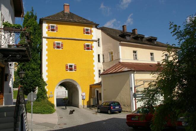 Unteres Stadttor, Laufen