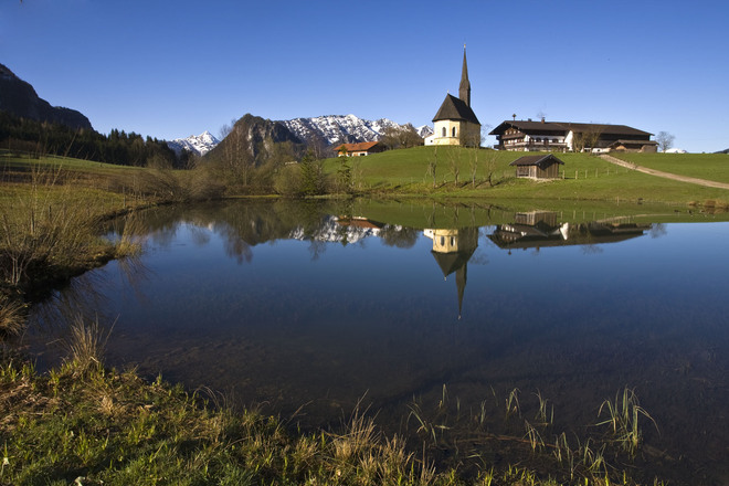 Die Seele baumeln lassen und zur Ruhe kommen. Kapelle St. Nikolaus im Ortsteil Einsiedl bei Inzell/Chiemgau