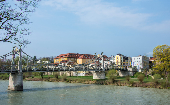 Länderbrücke über die Salzach