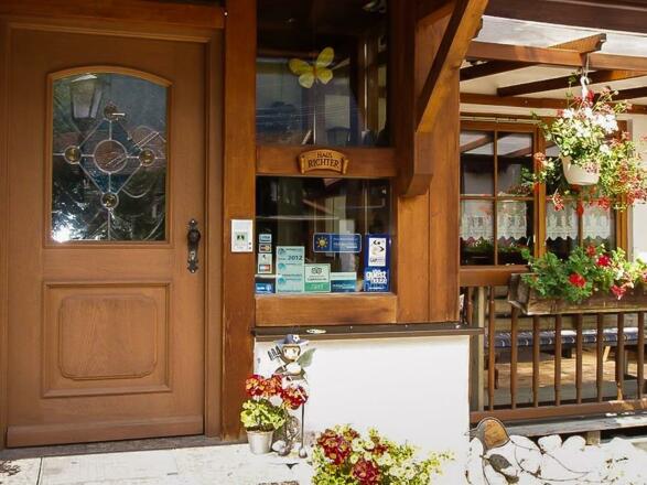 Eingang-Gästehaus Richter