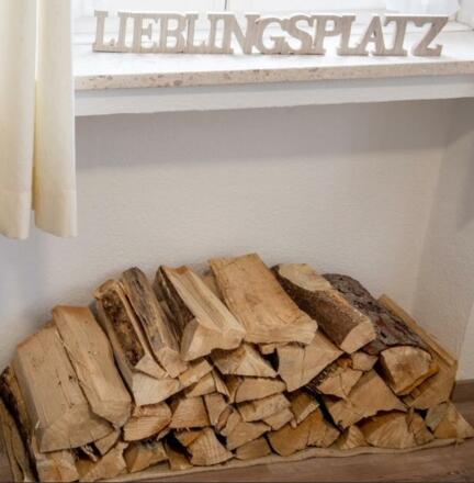 9F55E98A-EA93-4FA7-B6F3-ADD28FAAD756