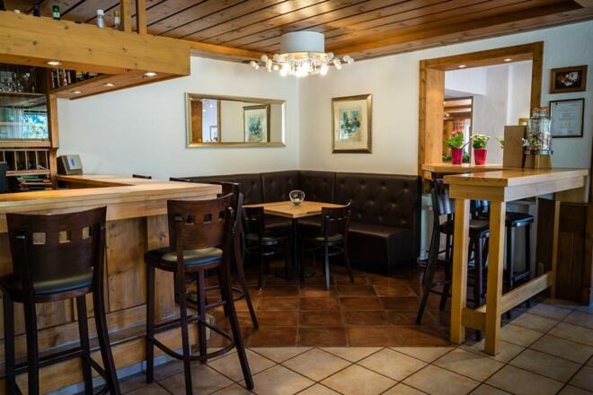 Restaurant-Bar