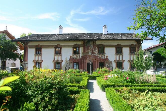 Pilatushaus im Sommer