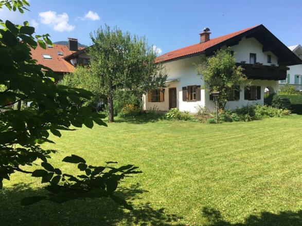Blick auf den Garten und Terrasse