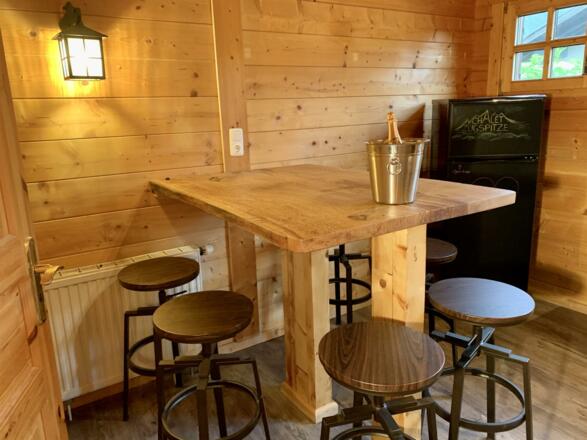 1A8330D5-9BD9-48C7-A6F5-8475450EA62F