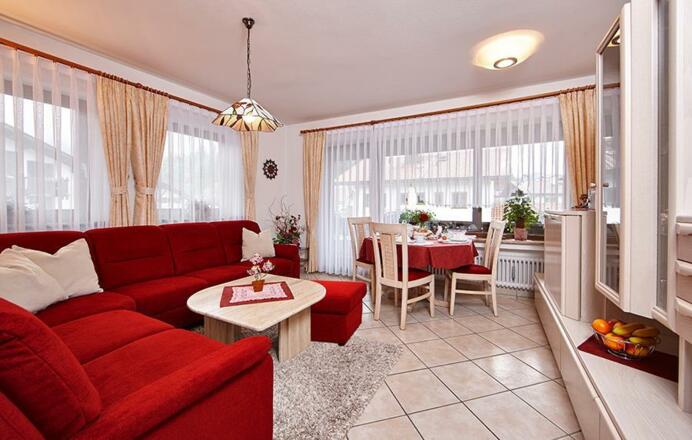 fw15-012b-marcgilsdorf