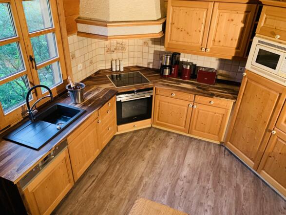 F699469D-20D8-4301-8D83-91591479F457