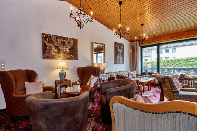 Kaminzimmer Lounge (2)