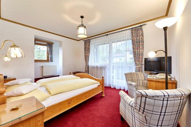 Waxenstein, Erker, Balkon