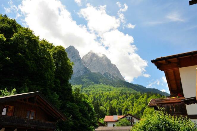 Ferienwohnungen Grainau &quot;Der gekrönte Hirsch&quot;