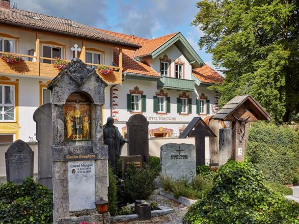 Ansicht vom Friedhof aus