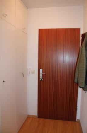 Eingangsbereich mit Wandschrank