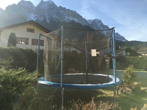 Hauseigenes Trampolin