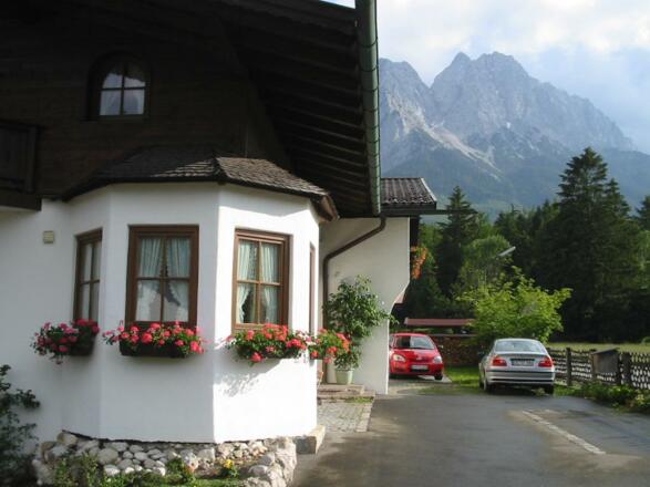 Erker Zugspitze außen
