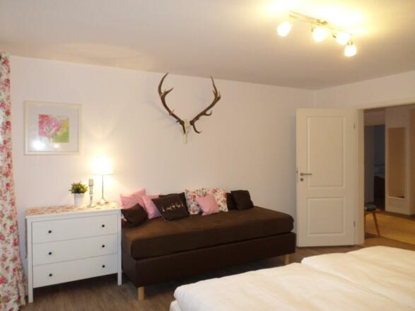 Alpenrose Schlafzimmer