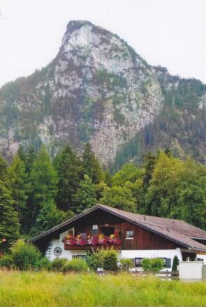 Hausansicht mit Kofel