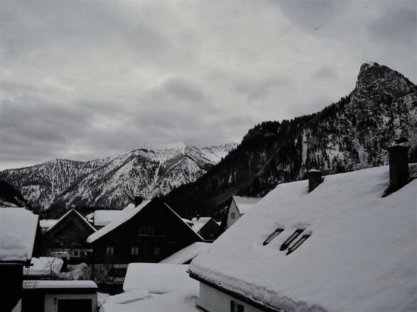 Blick vom Balkon im Hochwinter mit Kofel und Notka
