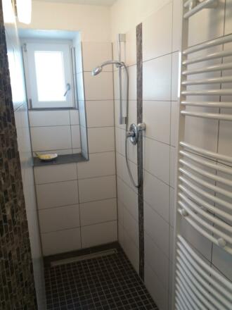 Dusche unten