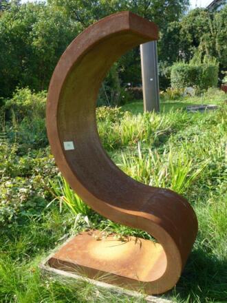 Skulpturengarten des Künstlers Erich Heuschneider in Walpertskirchen