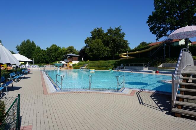 Nichtschwimmerbecken