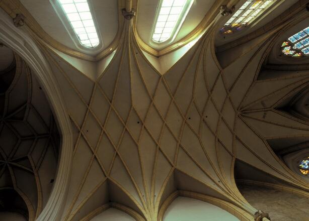 Detail - Netzrippengewölbe der Stadtpfarrkirche