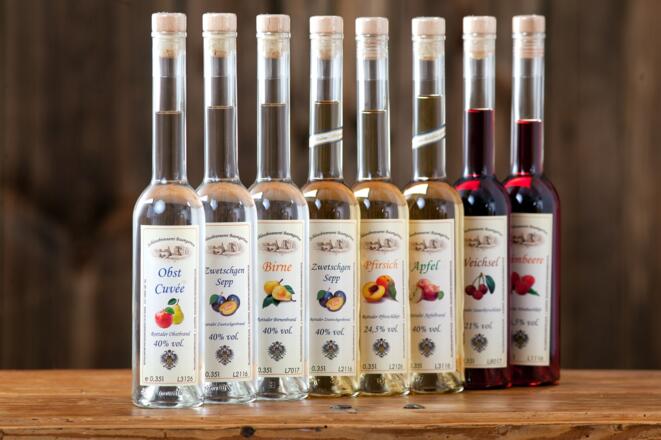  Obstbrände in verschiedensten Variationen