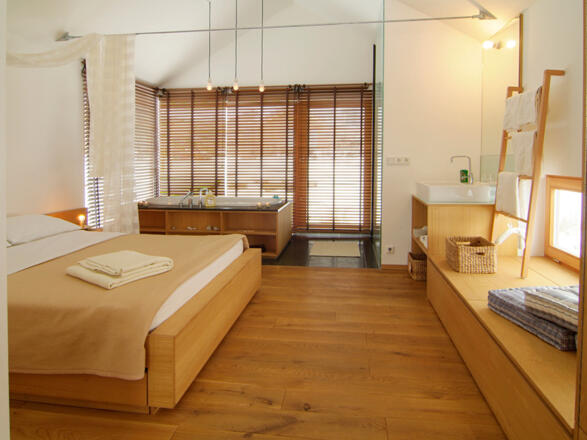 Wasserhaus mit Blick aus dem Fenster