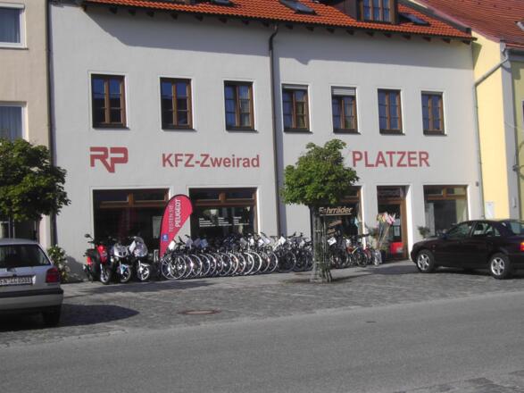 Kfz.- und Zweirad Platzer Massing
