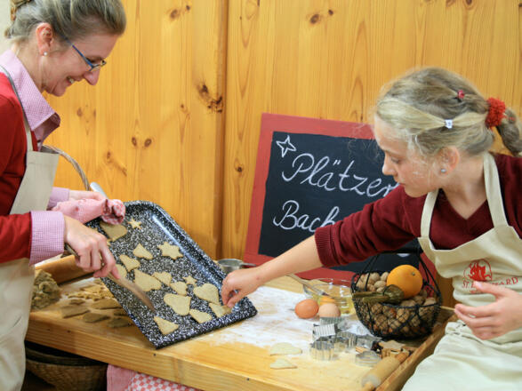 Besuchen Sie uns in der Adventszeit, wenn der Duft nach selbst gebackenen Plätzchen durch das Haus zieht.