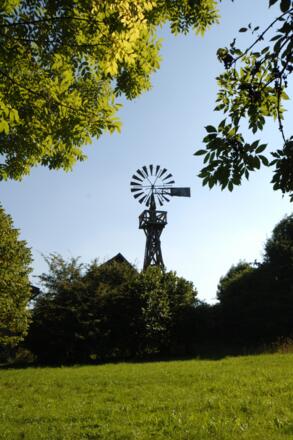 Windrad im Freilichtmuseum Massing