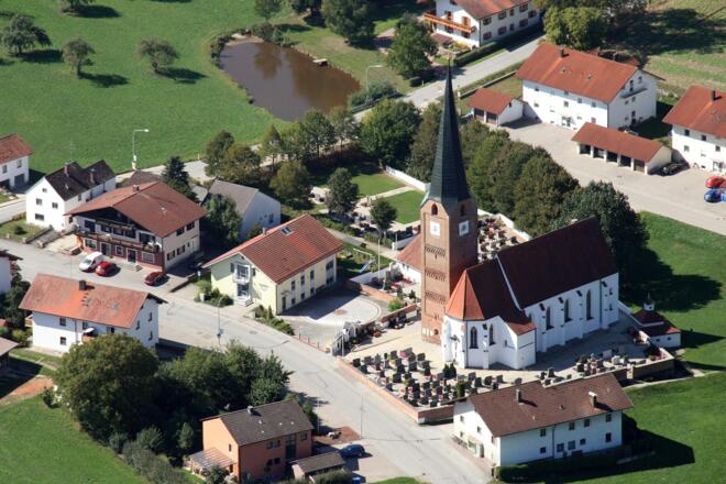Pfarrkirche St. Maria-St. Philippus- St. Jakobus in Wittibreut