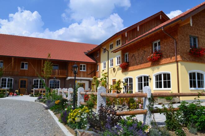 Hofgut Ratzenberg - Biergarten