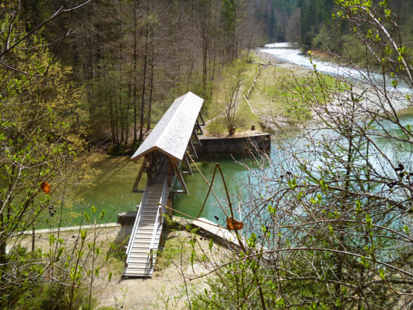 Blick von oben auf den Kalkofensteg.